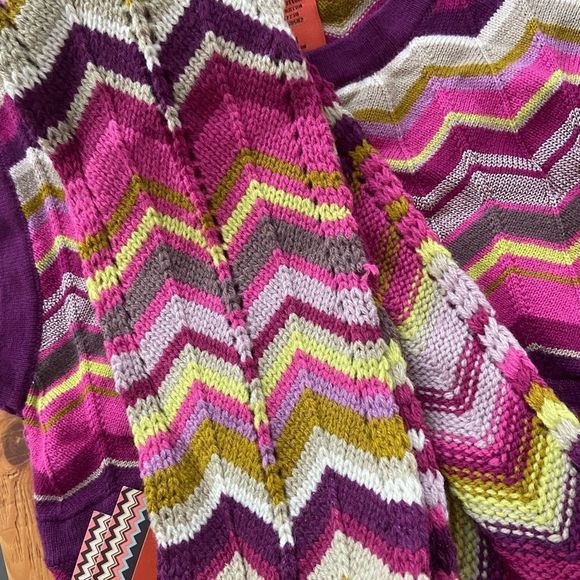 Missoni Top, Beret & Scarf - Picture 5 of 7